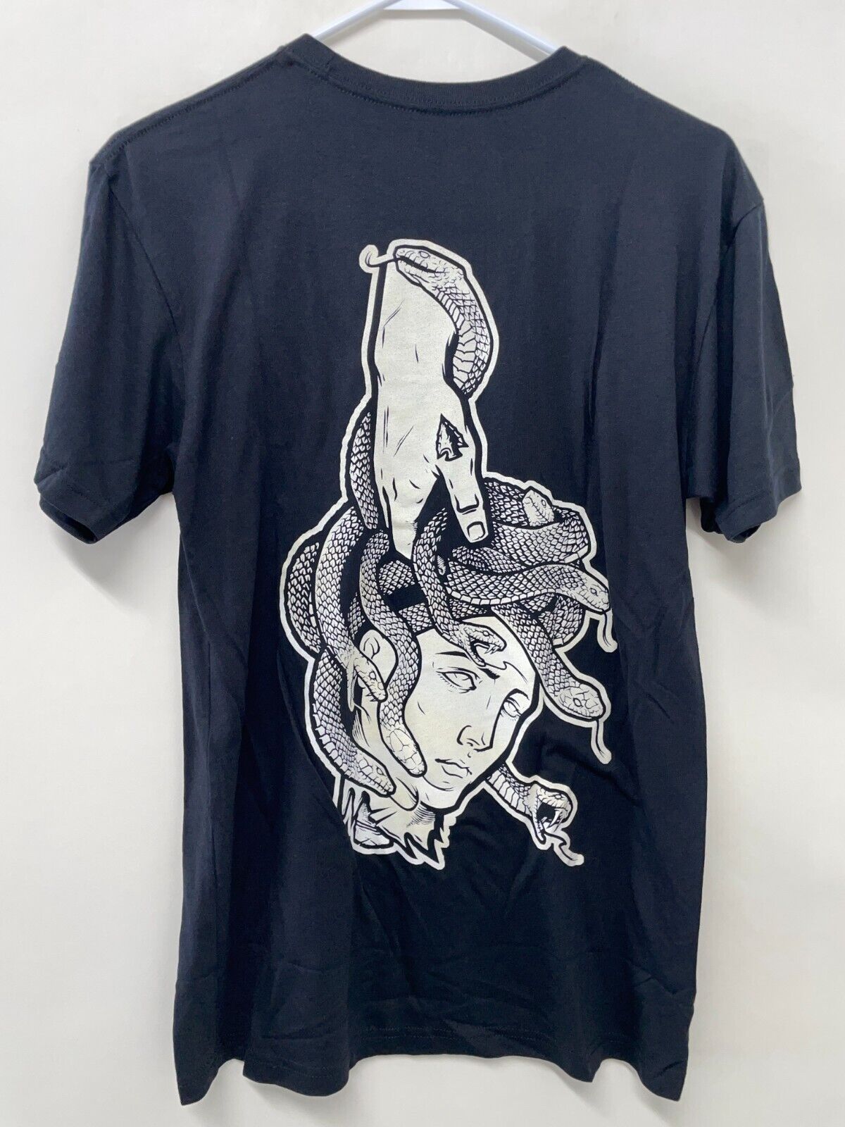 Tachunt Fish Men's M Beheaded Tee Navy Blue Medusa Tri Blend Material Casual NEW