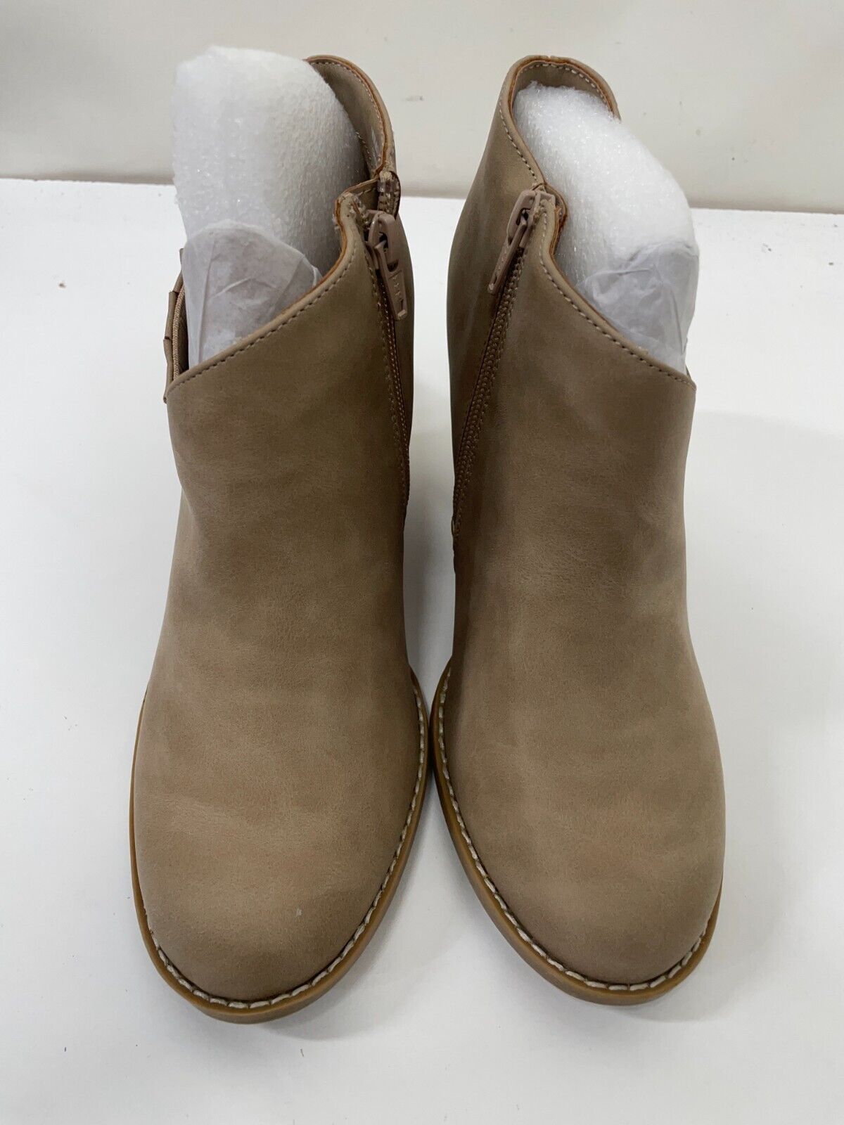 DV by Dolce Vita Womens 8 Georgi Wedge Ankle Bootie Tan Leather Zip Boot Shoe