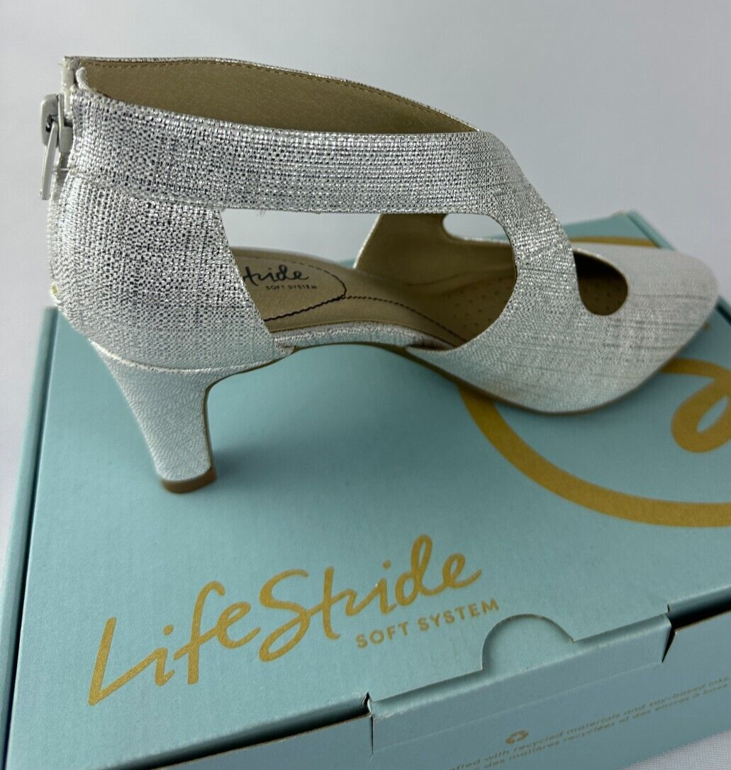 Life Stride Womens 8.5 Giovanna 2 Pump Shoes Silver Almond Toe Cutout G0661S2900