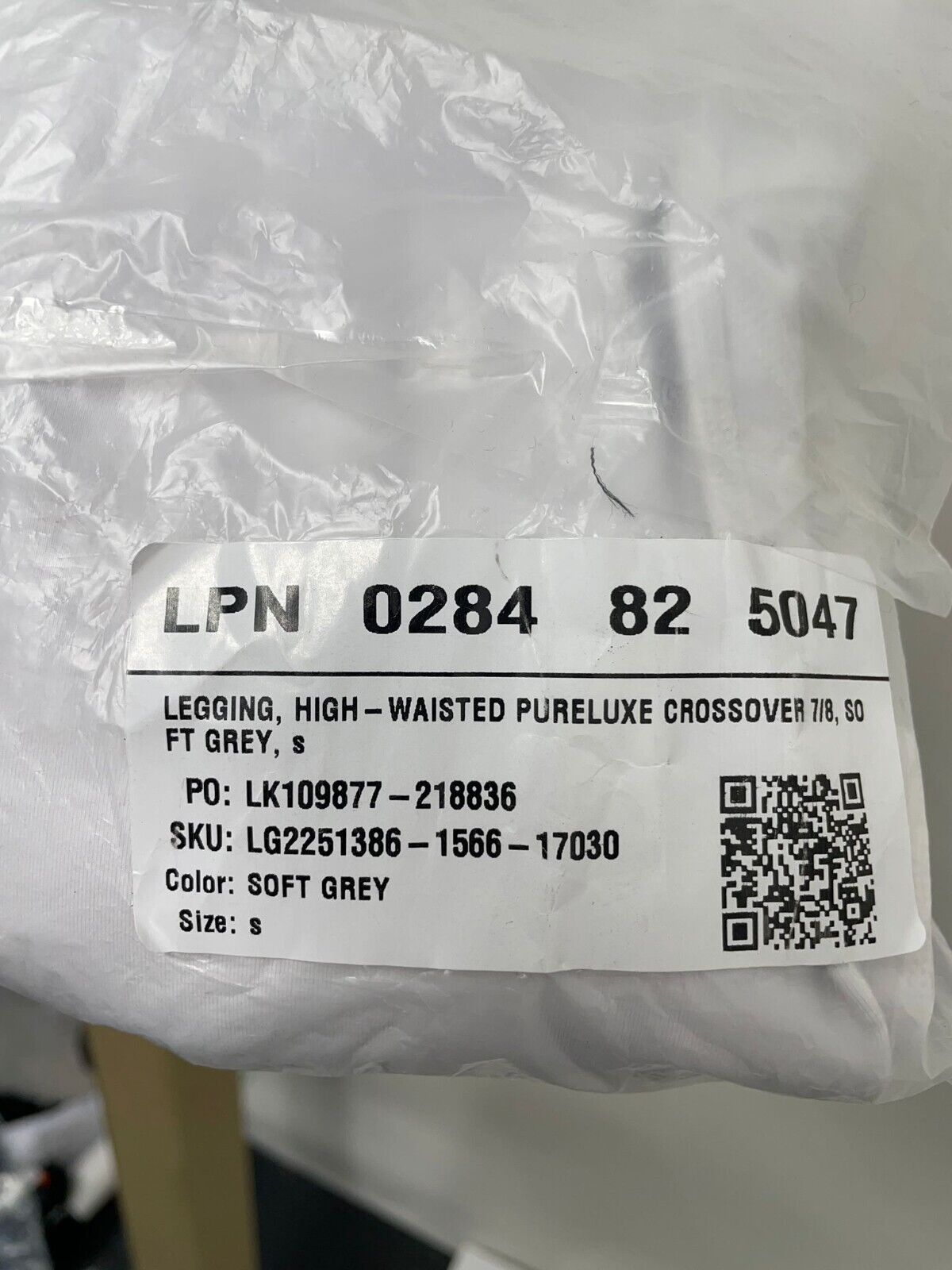 Fabletics Womens S High Waisted PureLuxe Crossover Legging Soft Gray Yoga Pant