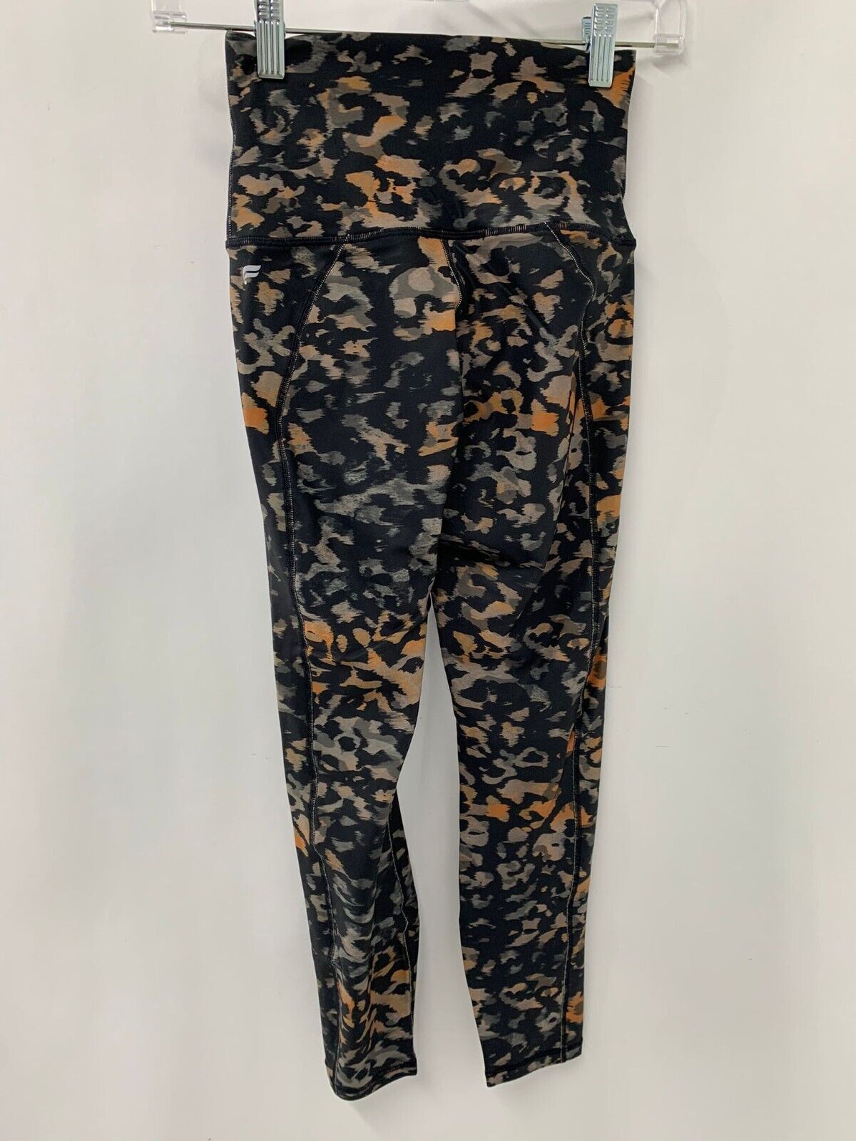Fabletics Womens XS Ultra High Waisted Cold Weather Legging II Wild Camo Yoga