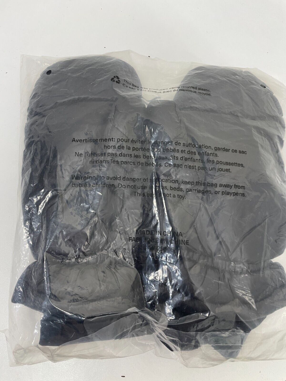 Noize Outerwear Women's XL Elsa Mittens Black Insulated Lined Vegan Quilted NWT