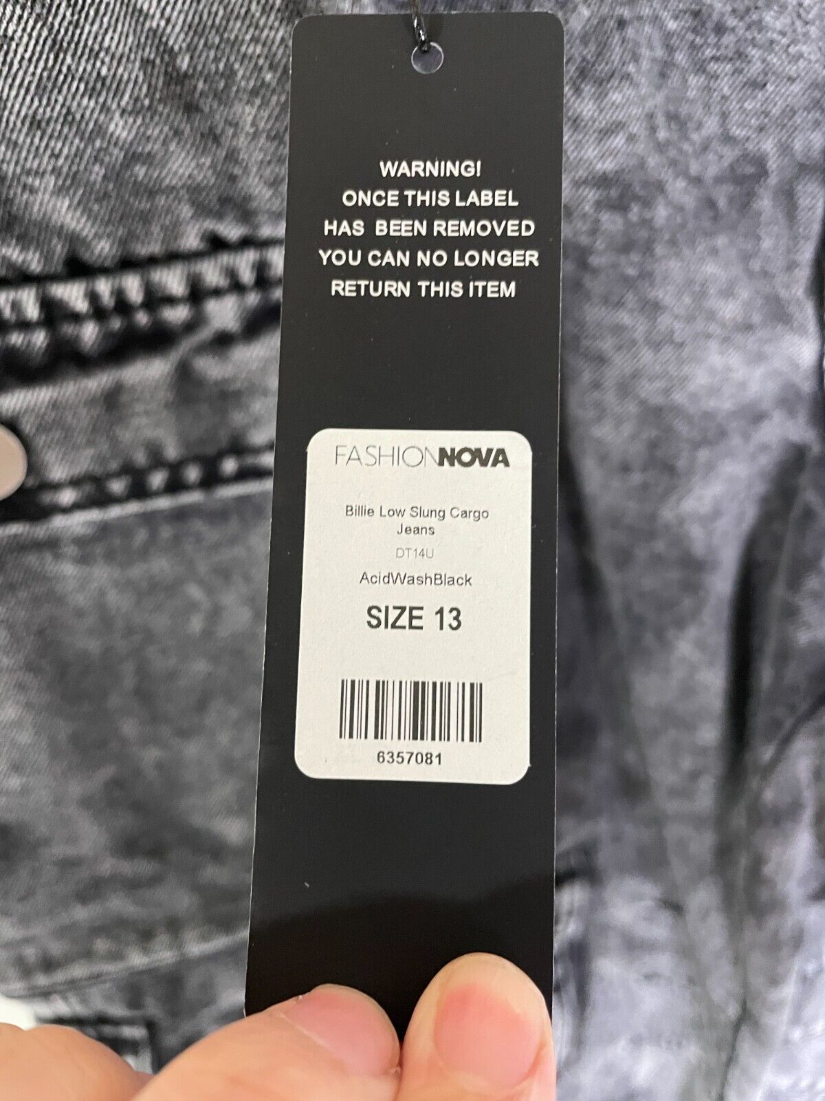 Fashion Nova Women's 13 Billie Low Slung Cargo Jeans Acid Wash Black DT14U
