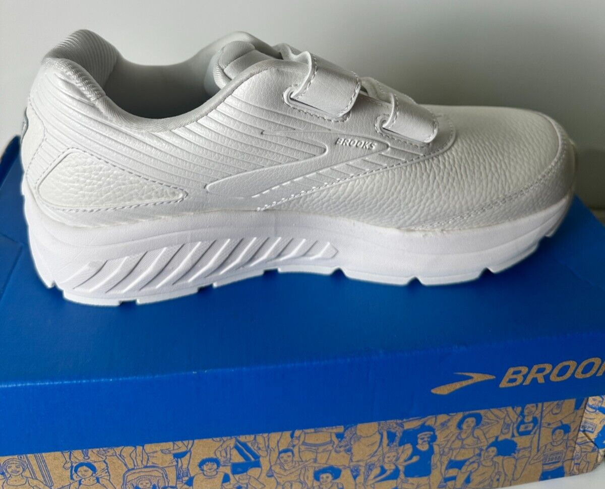 Brooks Women's 9 Addiction Walker V-Strap 2 Walking Shoes White 120309 1B 142