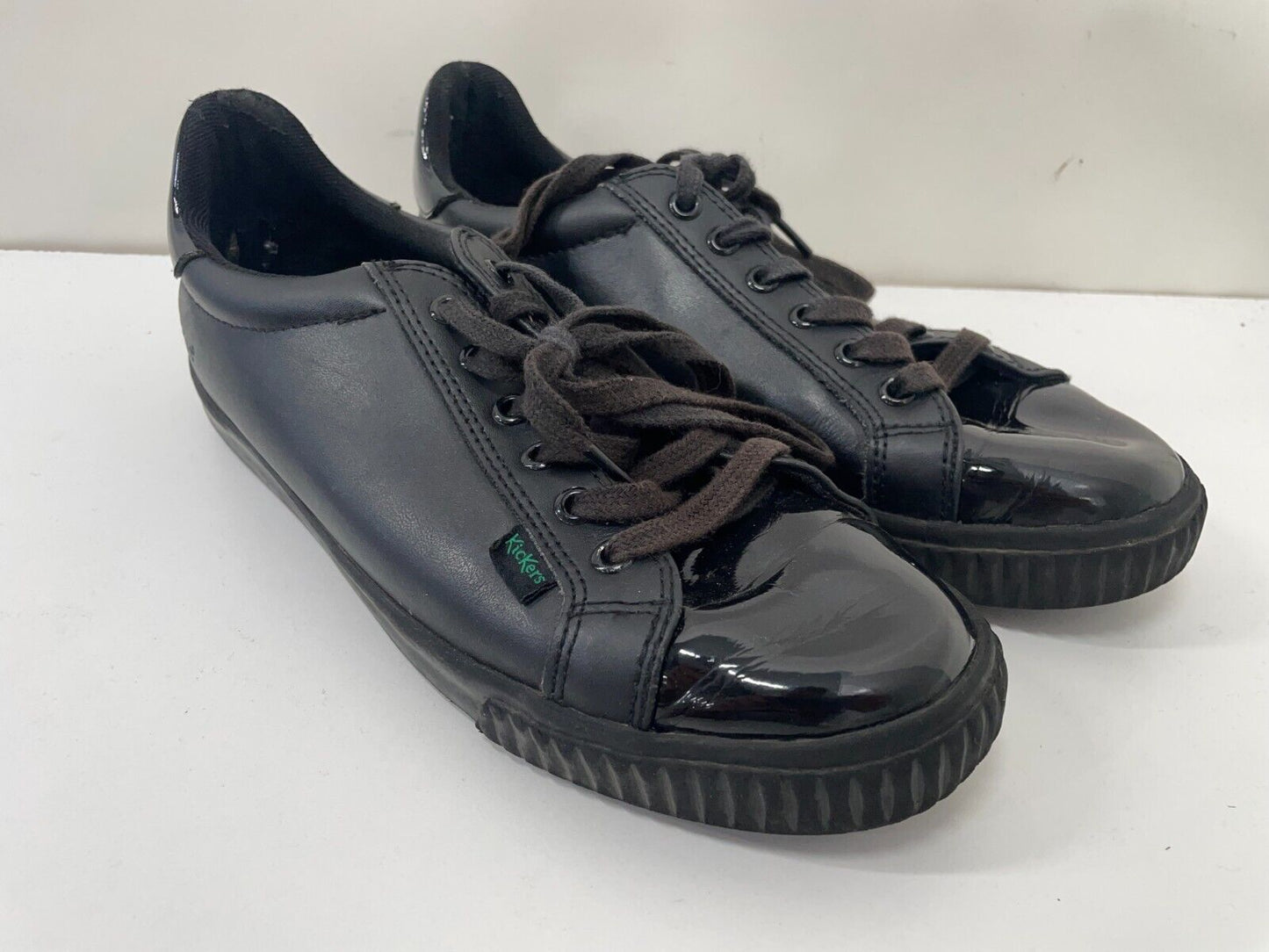 Kickers Womens 39 Tovni Track Black Patent Leather Lace Up Sneakers 116215