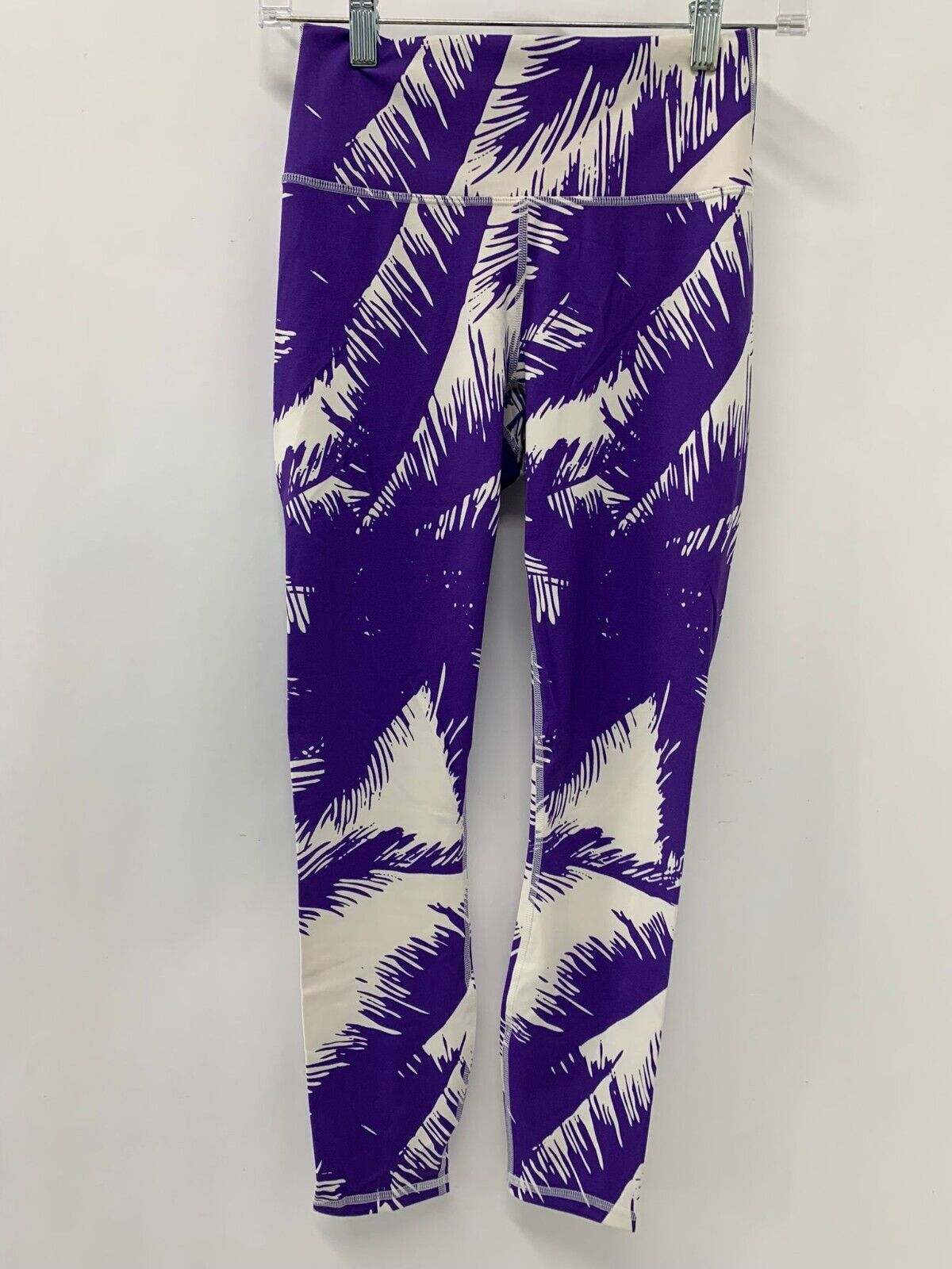 Fabletics Womens XS High Waisted Printed PureLuxe 7/8 Legging Paradiso Purple