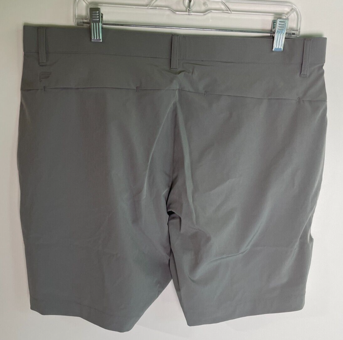 Fabletics Mens 36 The Only Tech Short Shadow Gray Water-Repellent SO2354917 Golf
