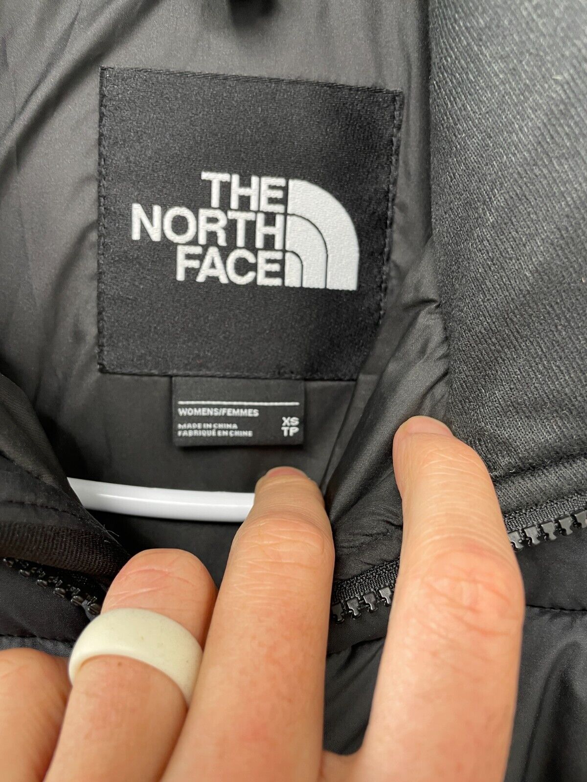 The North Face Womens XS Saikuru Windproof Quilted Puffer Jacket Black 853N