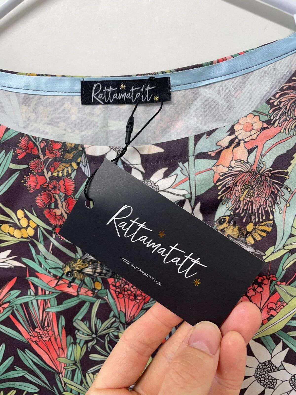 Rattamatatt Womens Bee Amazing Vivienne Top Short Sleeve Floral AOP T Shirt