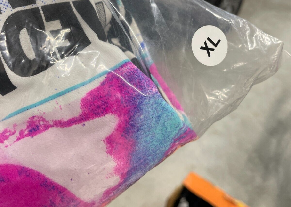 Foo Fights Official Unisex XL Stacked Eye Raglan Tee Medicine at Midnight NWT