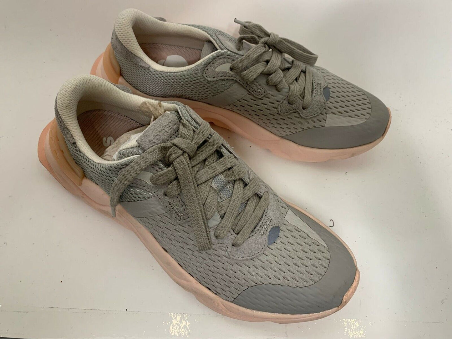 Sorel Womens 9.5 Kinetic RNEGD Lace Sneaker Shoes Dove Peach Blossom