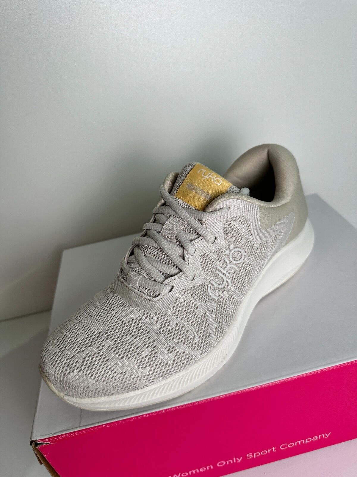 Ryka Women's 8 Frenzy Mesh Low Top Walking Shoe Sneaker Sand Beige I8633F1250