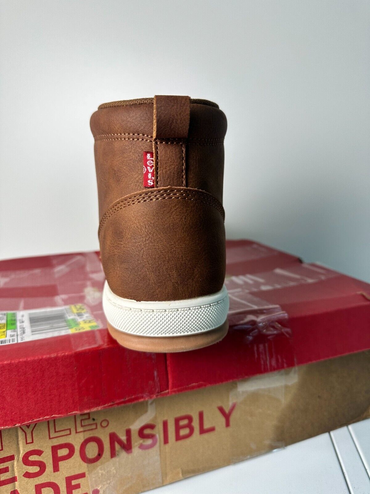 Levi's Men's 10 Goshen 2 Vegan Nubuck Casual Sneaker Shoes British Tan 500-13252