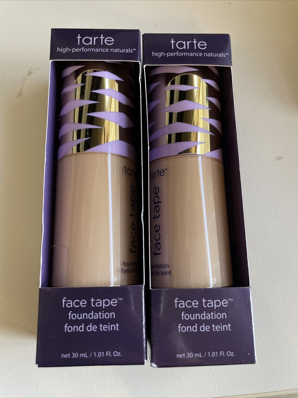 Tarte High Performance Naturals Face Tape foundation 22N light neutral
