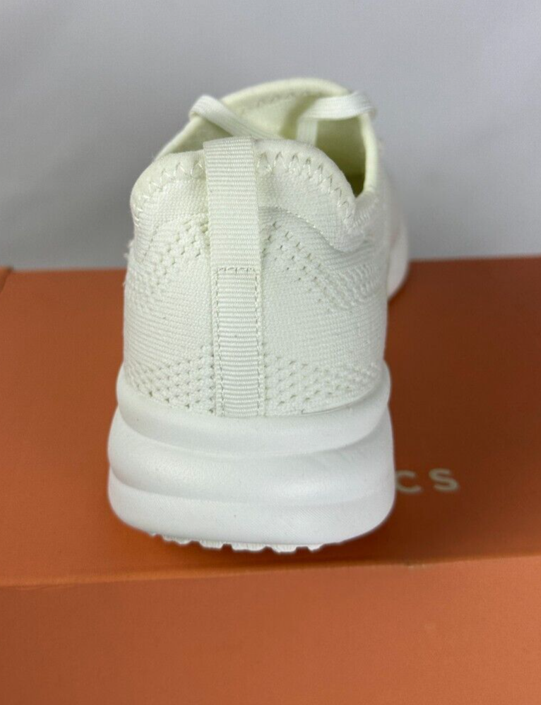 Fabletics Womens 8.5 Easton White The Everyday Shoes Sneakers SK2354248-1010