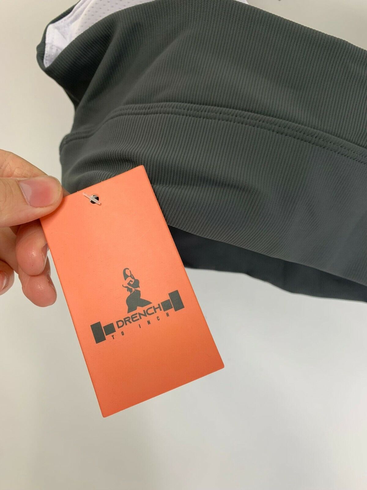 Drench to Inch Womens M 2 Piece Gym Workout Set Sports Bra Compression Shorts