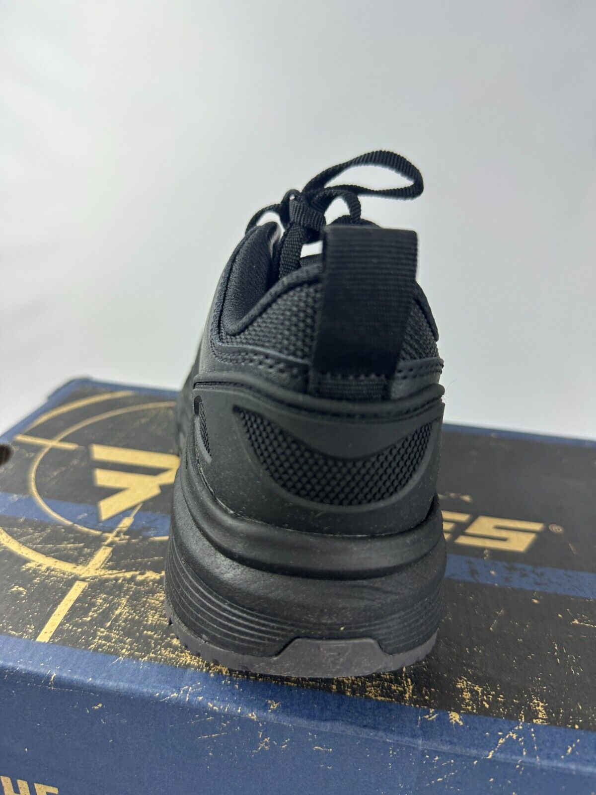 Bates Womens 6.5 JumpStart Low Top EnergyBound Carbon Safety Toe Midnight E09500