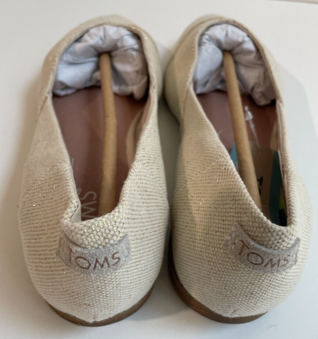 TOMS Women's 7 Jutti Neat Slip On Canvas Flat Off White Almond Toe 555678