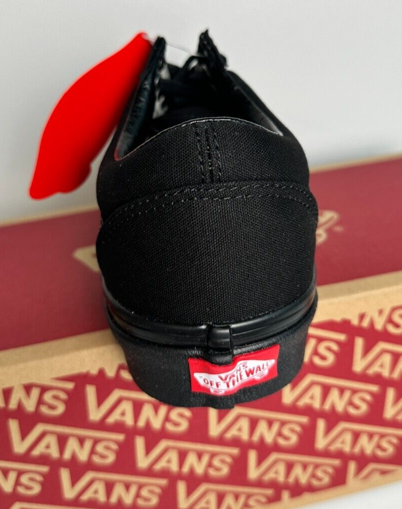 Vans Men's 8 Old Skool Black Casual Skateboarding Sneaker Shoe VN000D3HBKA