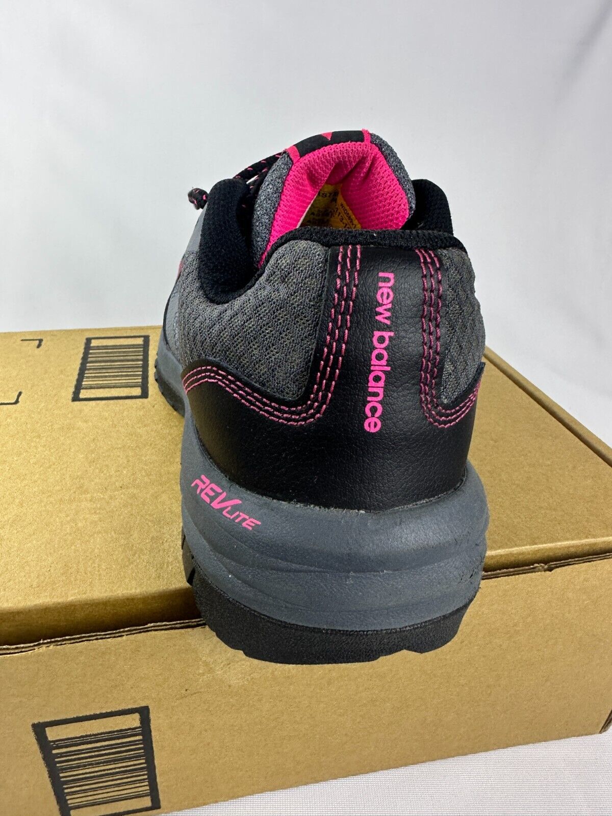 New Balance 589 Womens 8.5 Composite Toe Gray/Pink Safety Work Shoe WID589T1