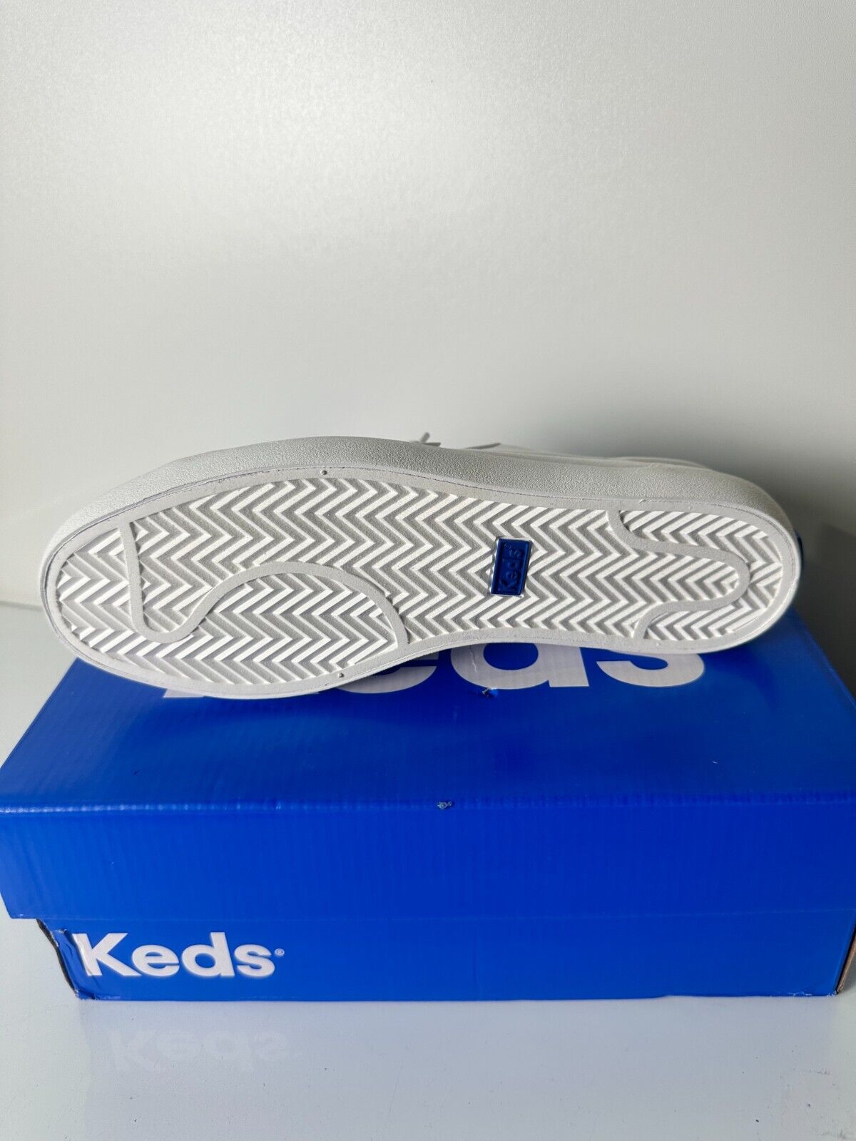 Keds Women's 7 Kickback Canvas Slip On Casual Sneakers Shoes White WF66041
