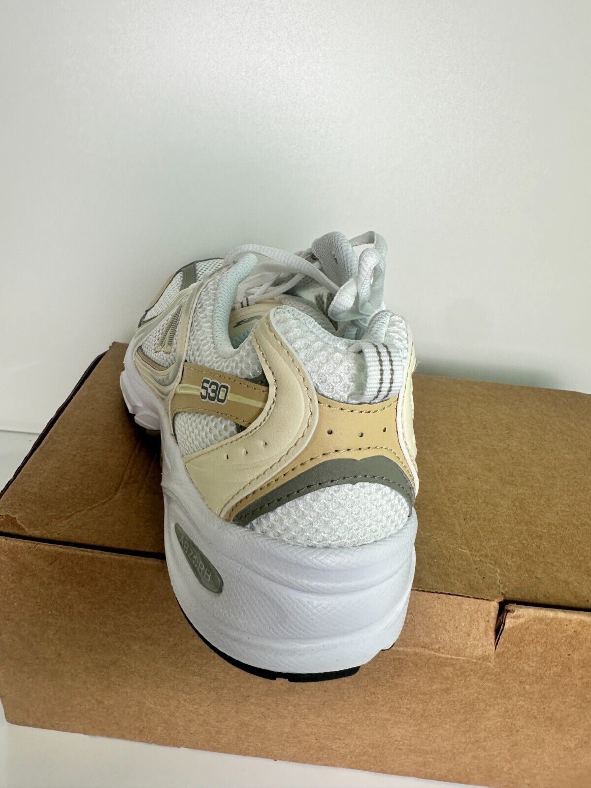 New Balance Men's 9 NB 530 Beige White Lifestyle Casual Sneaker Shoes MR530AA