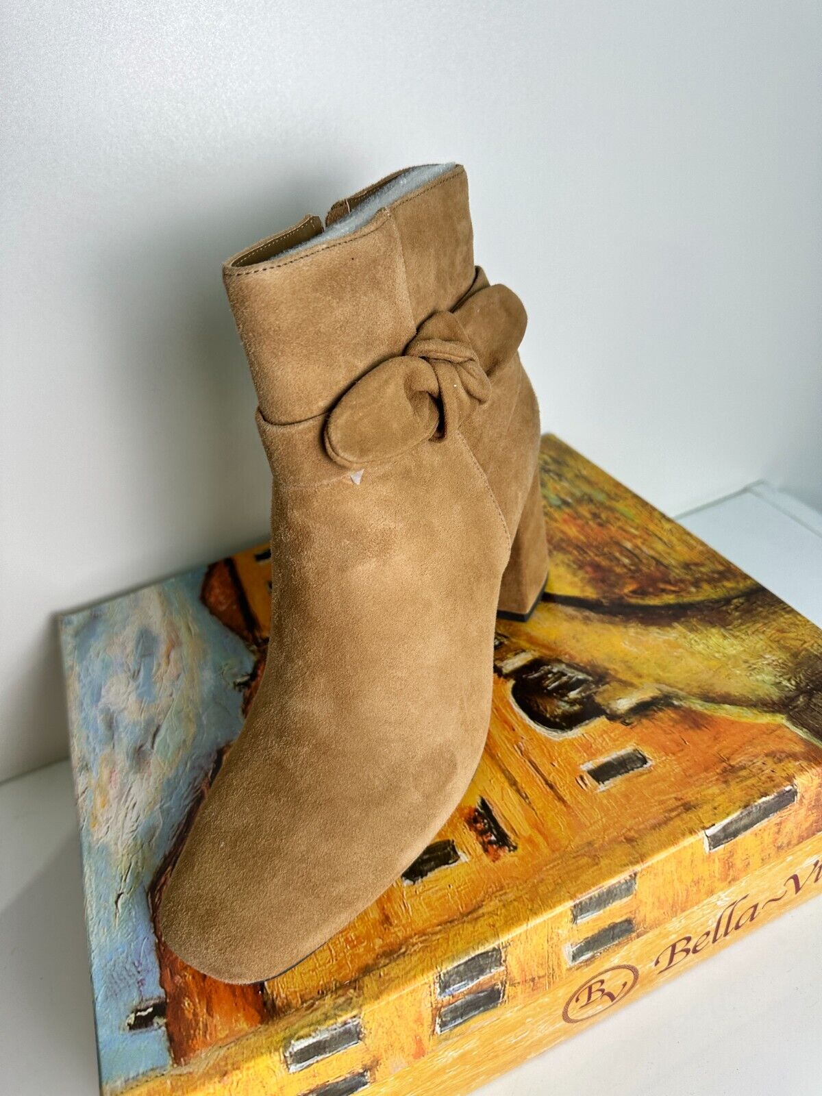 Bella Vita Women's 9 Felicity Ankle Boots Tan Cognac Suede Leather 51-3446