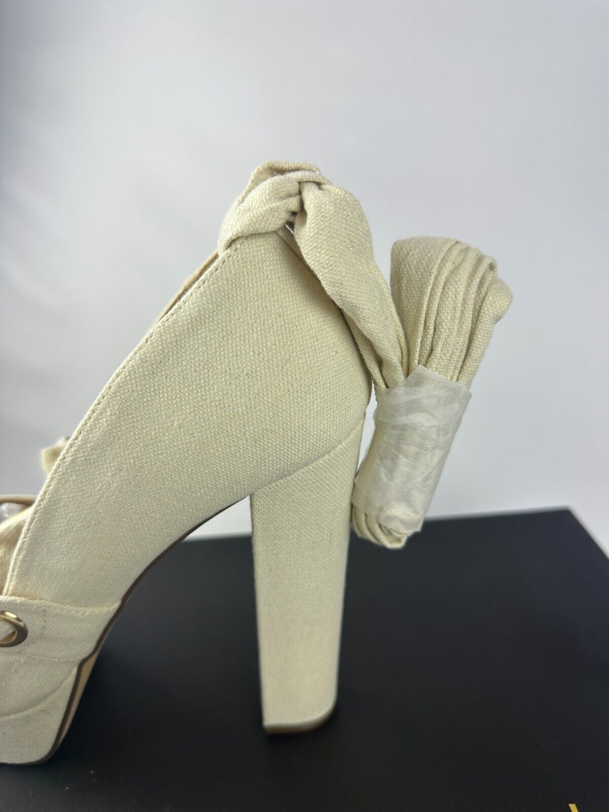 ShoeDazzle Womens 9 Takkara Natural Linen Platform Block Heels Open Toe