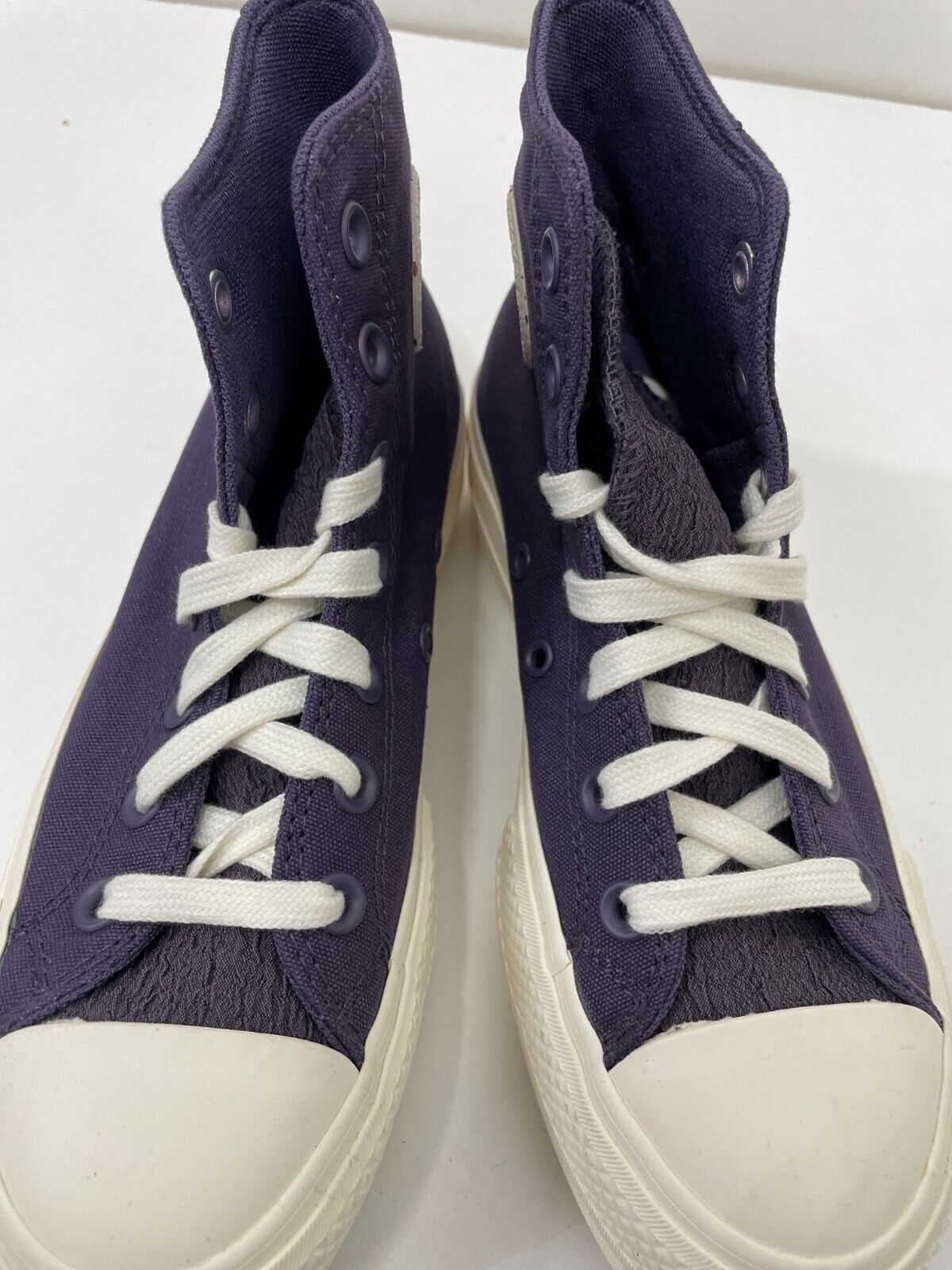 Converse Womens 6 Chuck Taylor All Star Lift Platform Shoes Purple Tonal A00887C