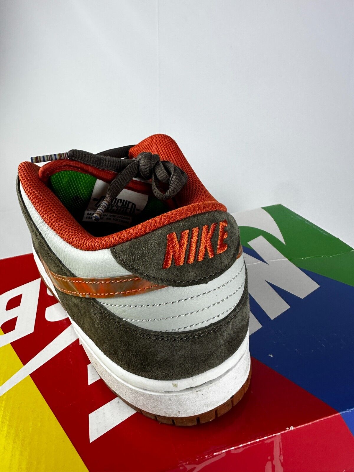 Nike Men's 10.5 Crushed D.C. x Dunk Low SB Golden Hour Skate DH7782 001 Shoes