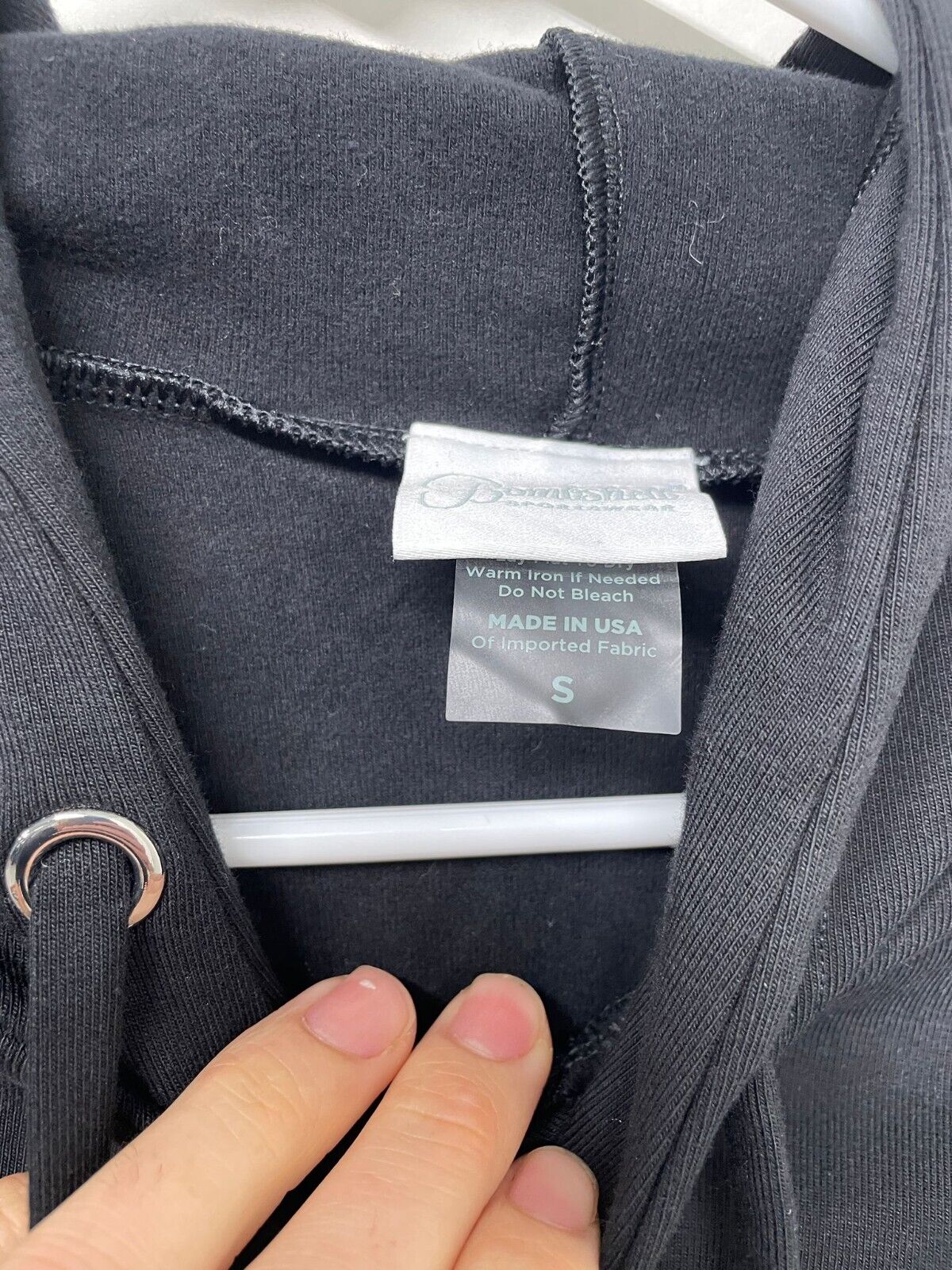 Bombshell Women S Long Sleeve Hoodie Black Crop Sweatshirt Raw Edge 77030