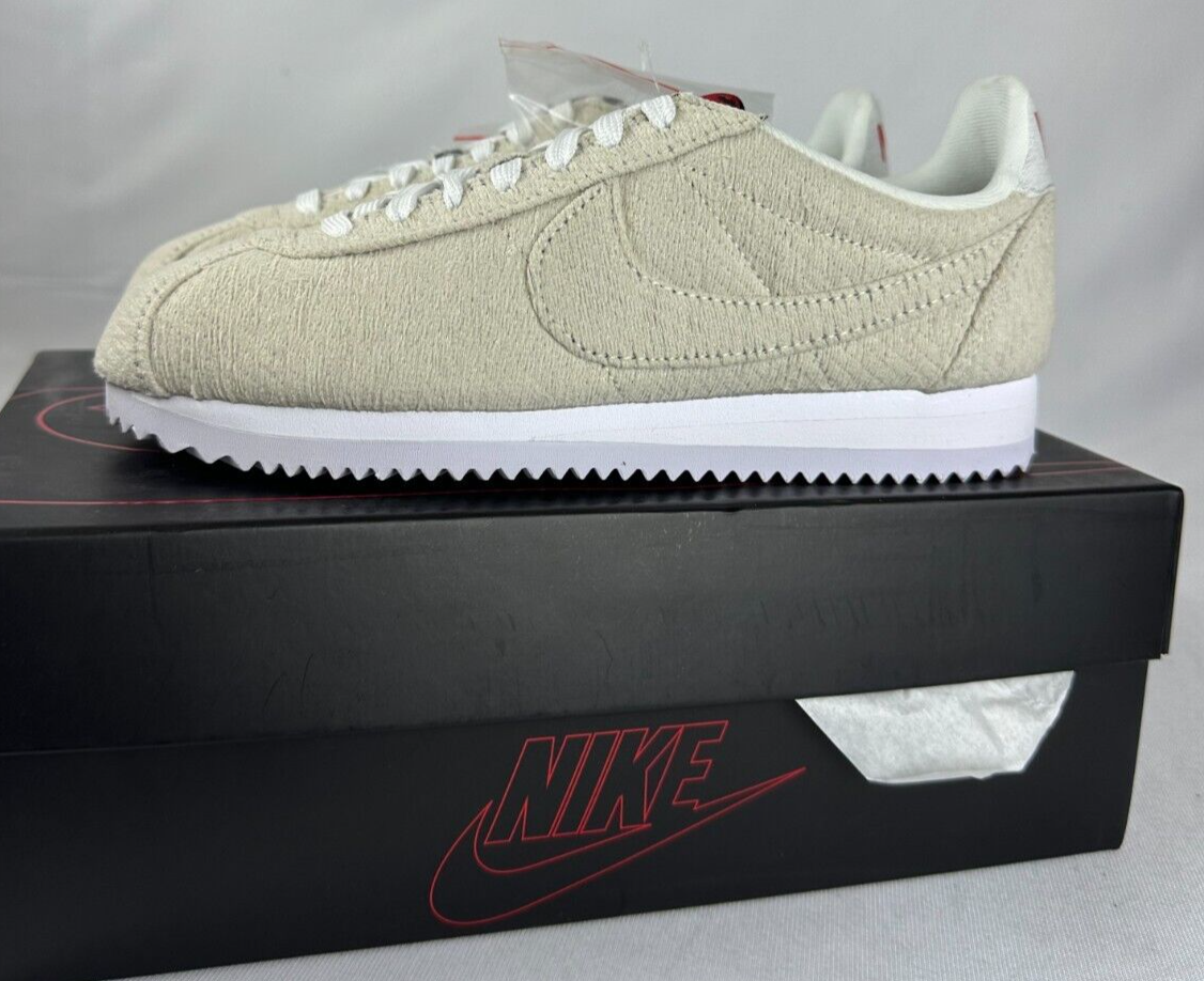 Nike Mens 4/Womens 5.5 Stranger Things Classic Cortez QS UD Sneaker CJ6107-100