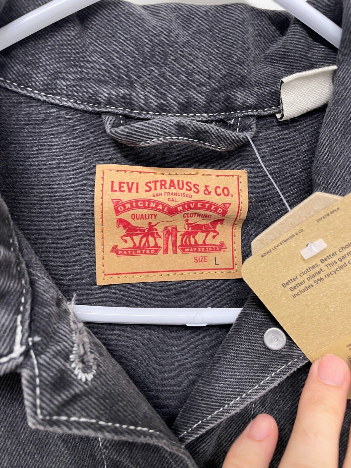 Levi's Women's L Trucker Carpenter Jacket Black Denim Classic A3483-0000 NWT