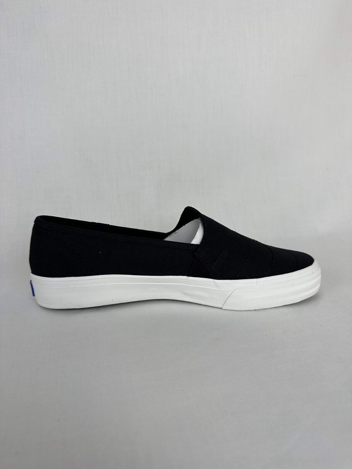 Keds Womens 7.5 Double Decker Wave Canvas Sneakers Black Slip On Low Top WF66526