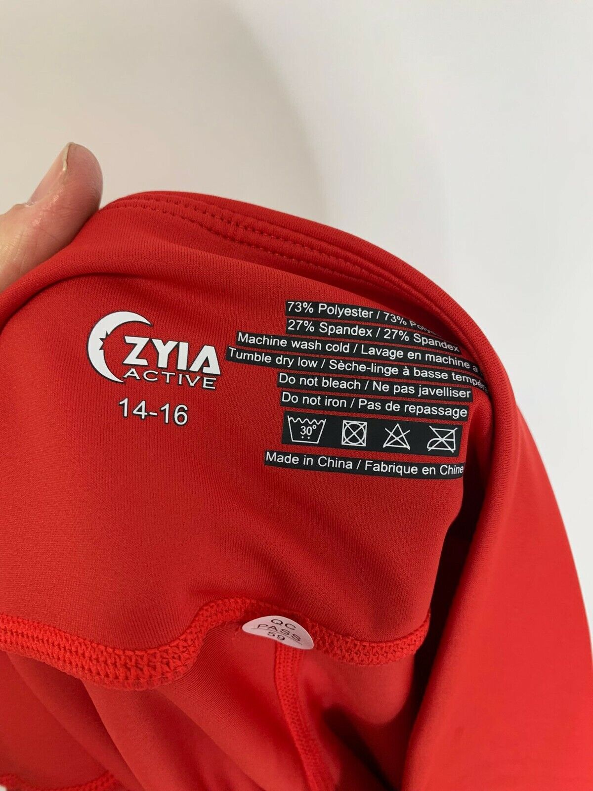 Zyia Womens L Light n Tight Hi-Rise Capri Legging Yoga Pant Red Royalty Stripe