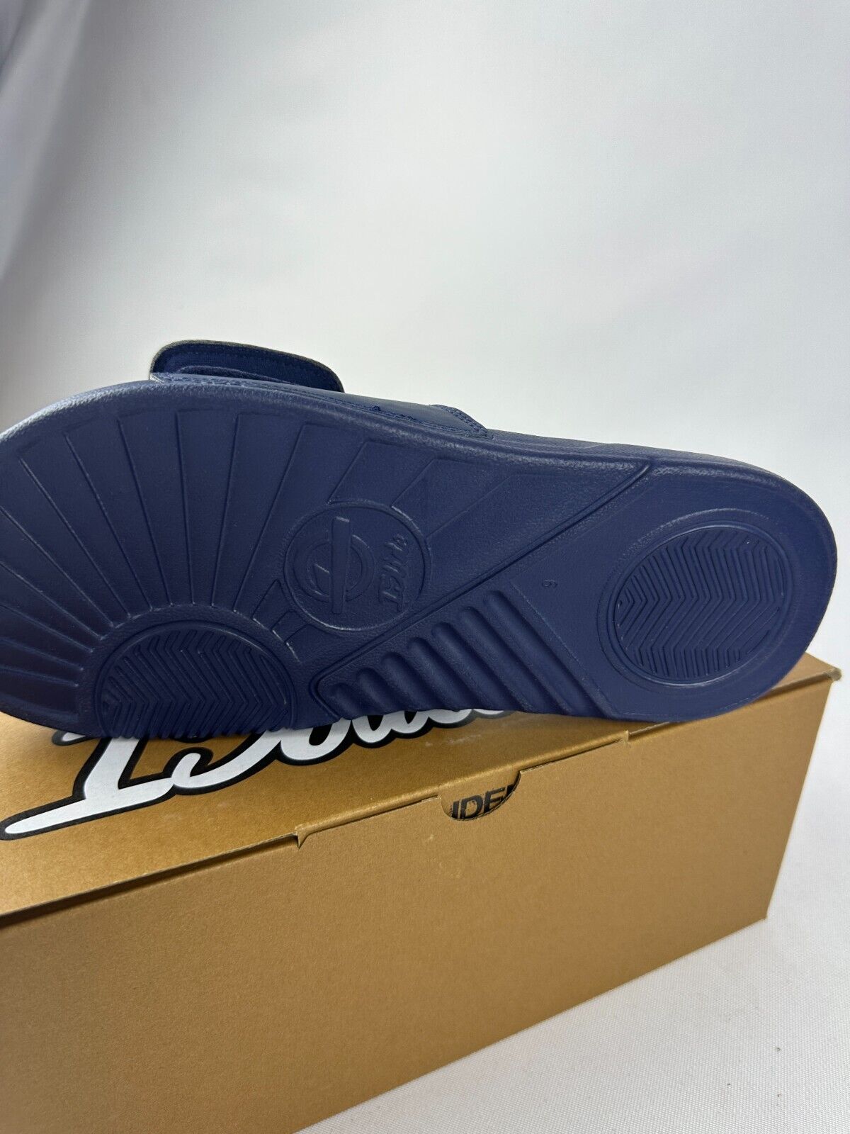 ISlide Men 9 Mantra 34 Sean Tucker Primary Navy Blue Slide Sandals Syracude Bucs