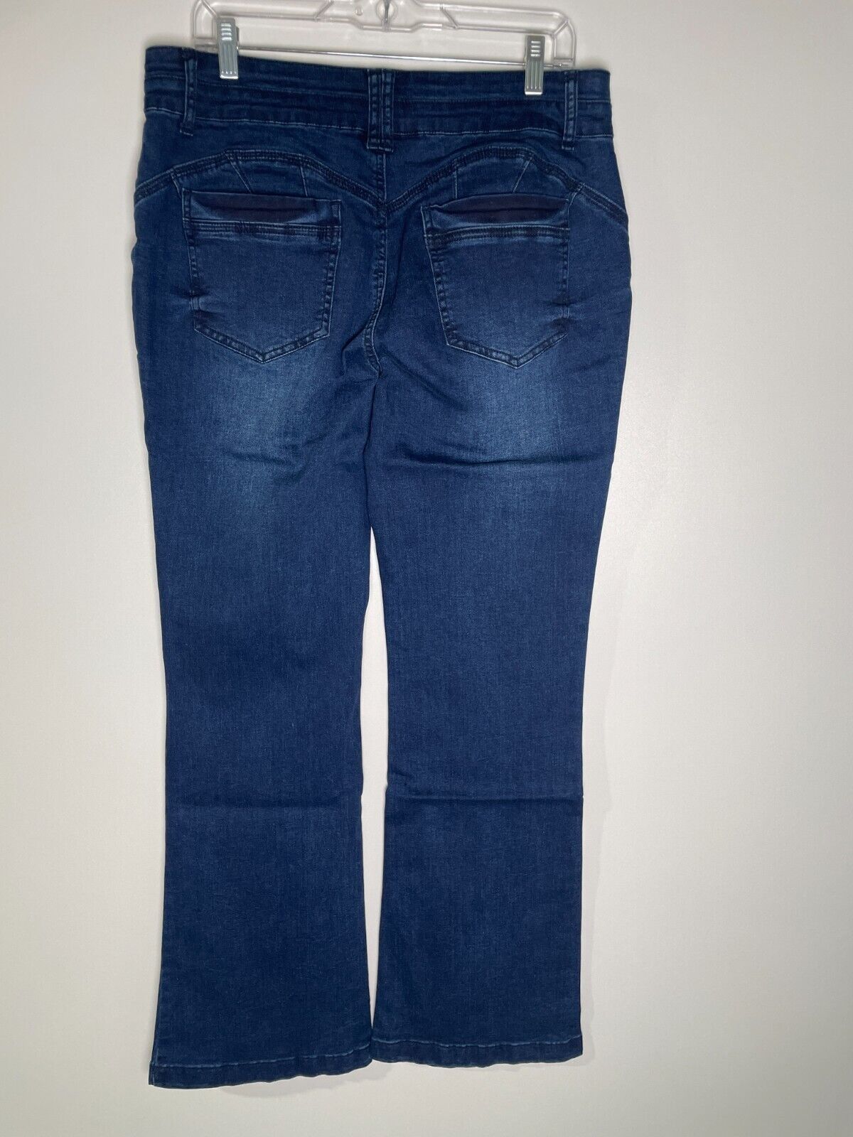 Flamingals Women's 2XL Booty Shaping Stretch Curvy Tummy Control Flare Leg Jean