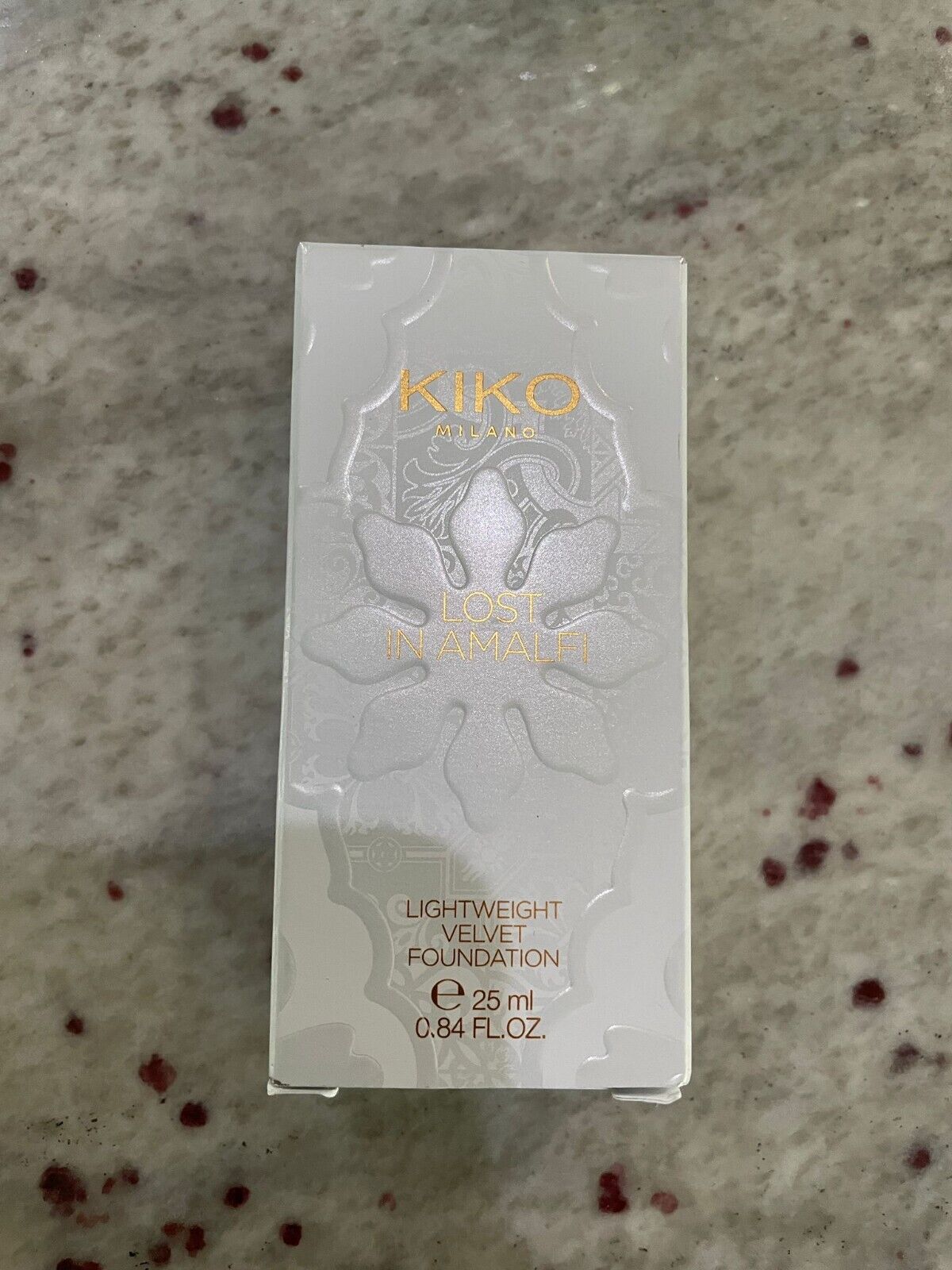 Kiko Milano Cosmetics Lost in Amalfi Lightweight Velvet Foundation 25ml