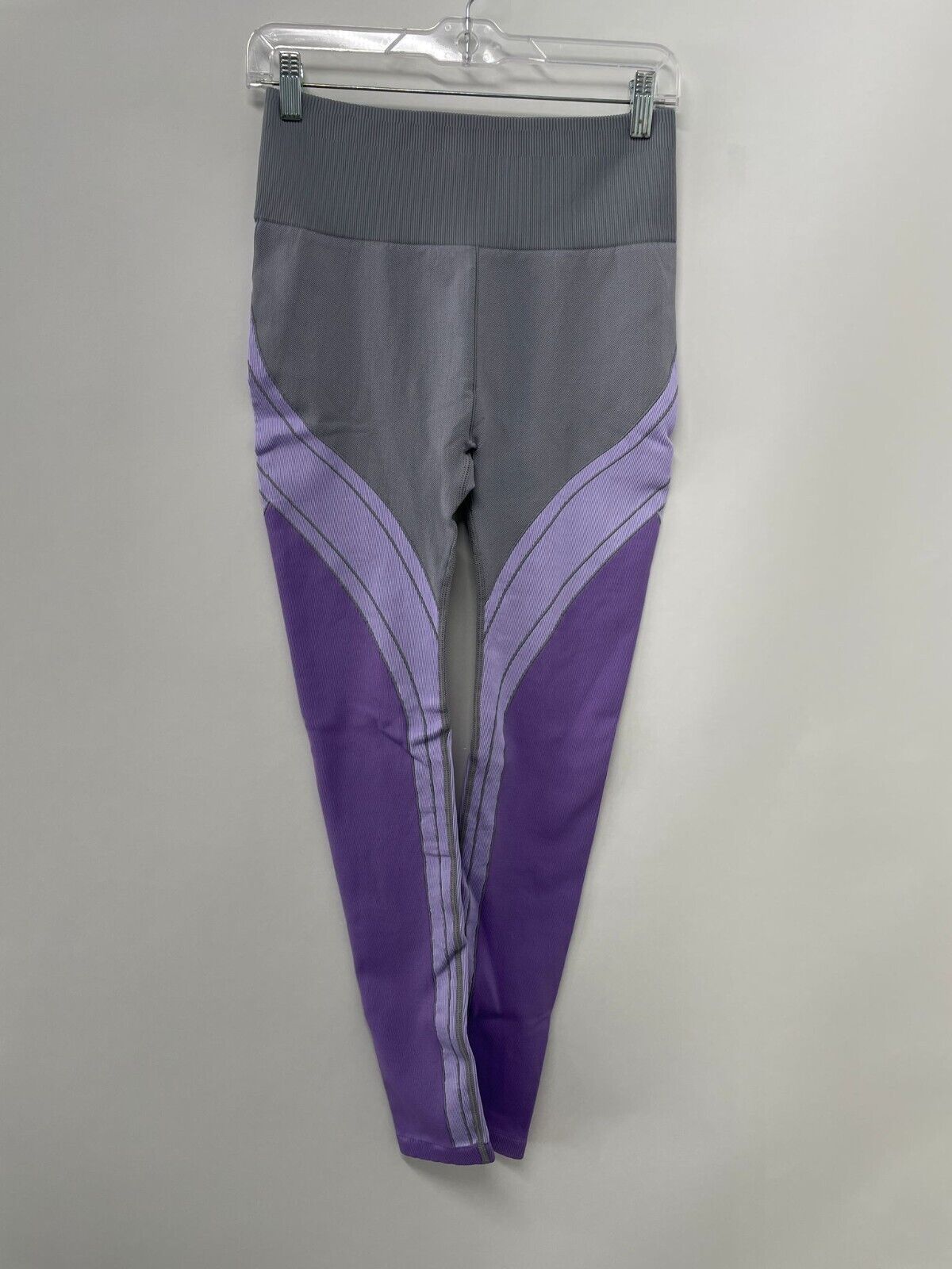 Fabletics Womens L High Waisted Seamless Colorblock Legging Frosted Lilac Gray