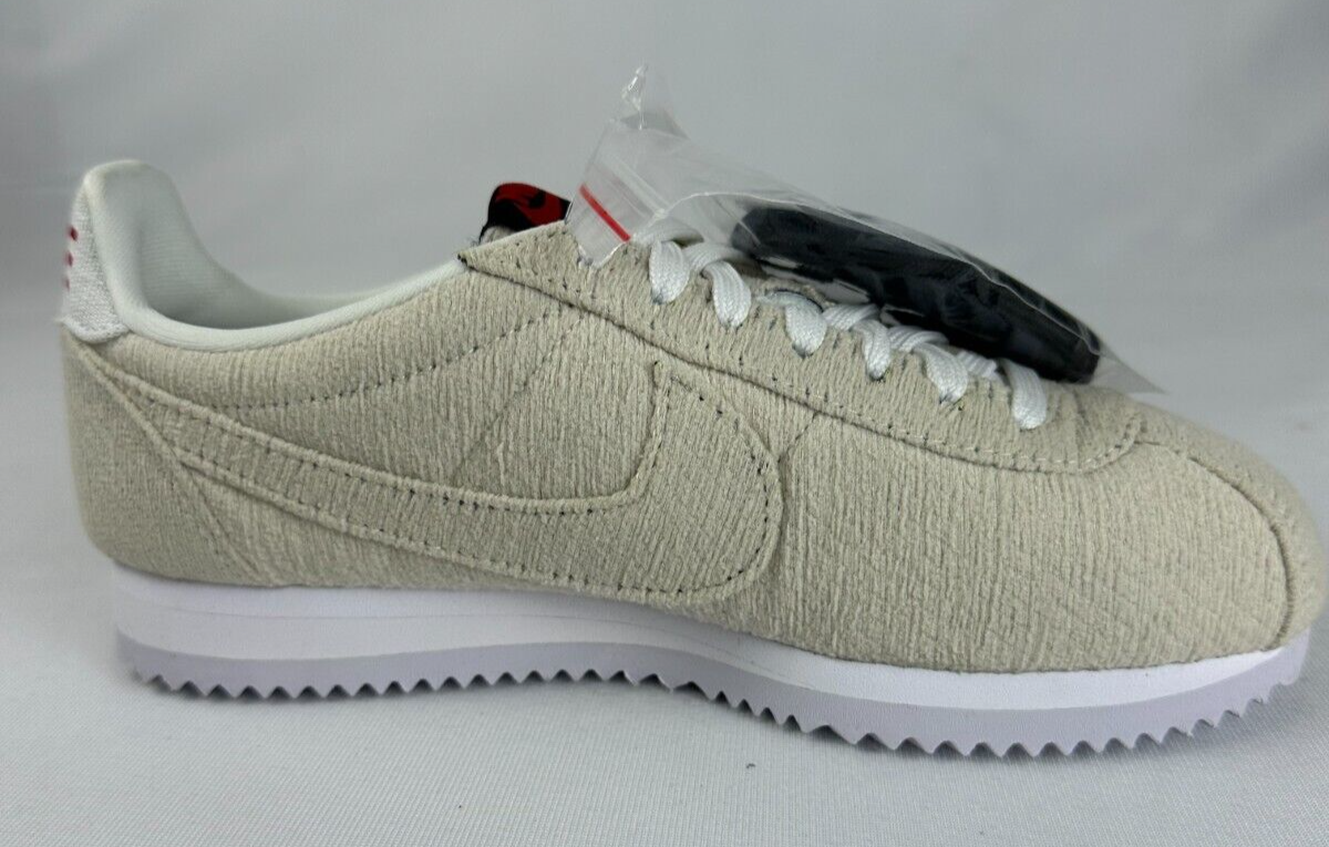 Nike Mens 4/Womens 5.5 Stranger Things Classic Cortez QS UD Sneaker CJ6107-100