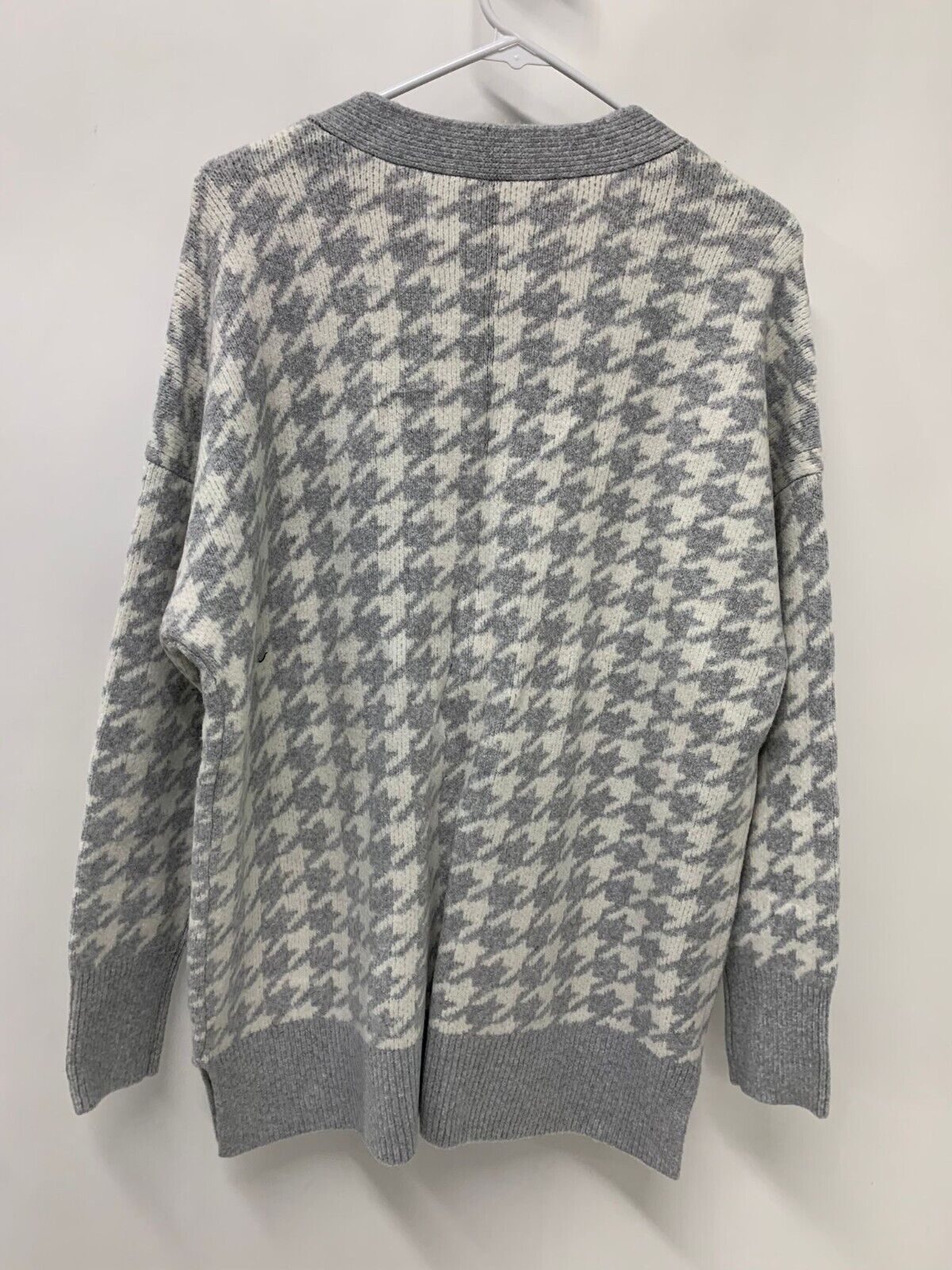 Abercrombie & Fitch Womens M Cream Gray Houndstooth Cardi Carigan Sweater