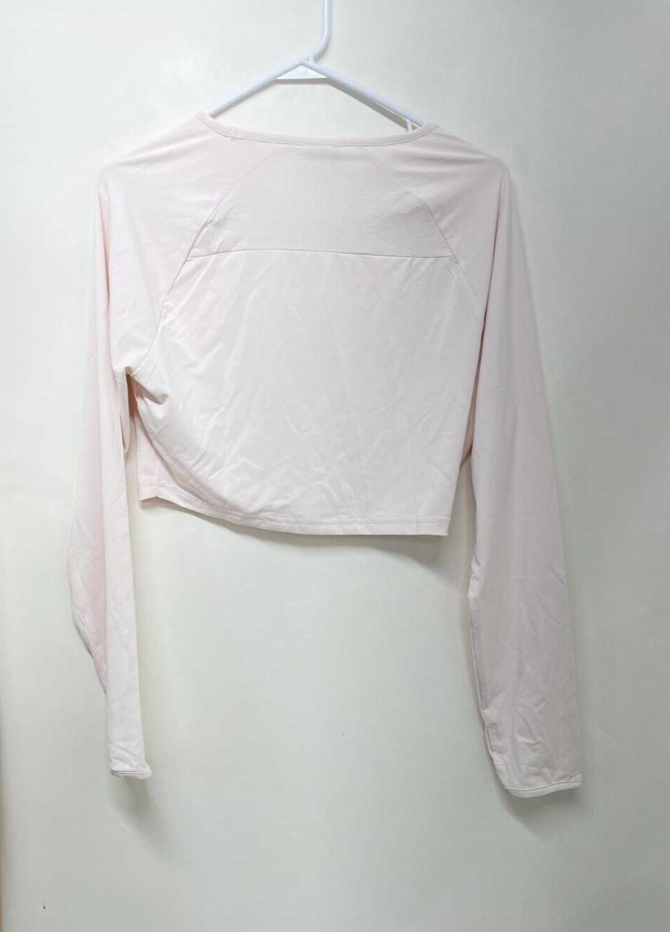 Gymshark Womens L Training Long Sleeve Crop Top Cream Athletic Tee Shirt B1A3G