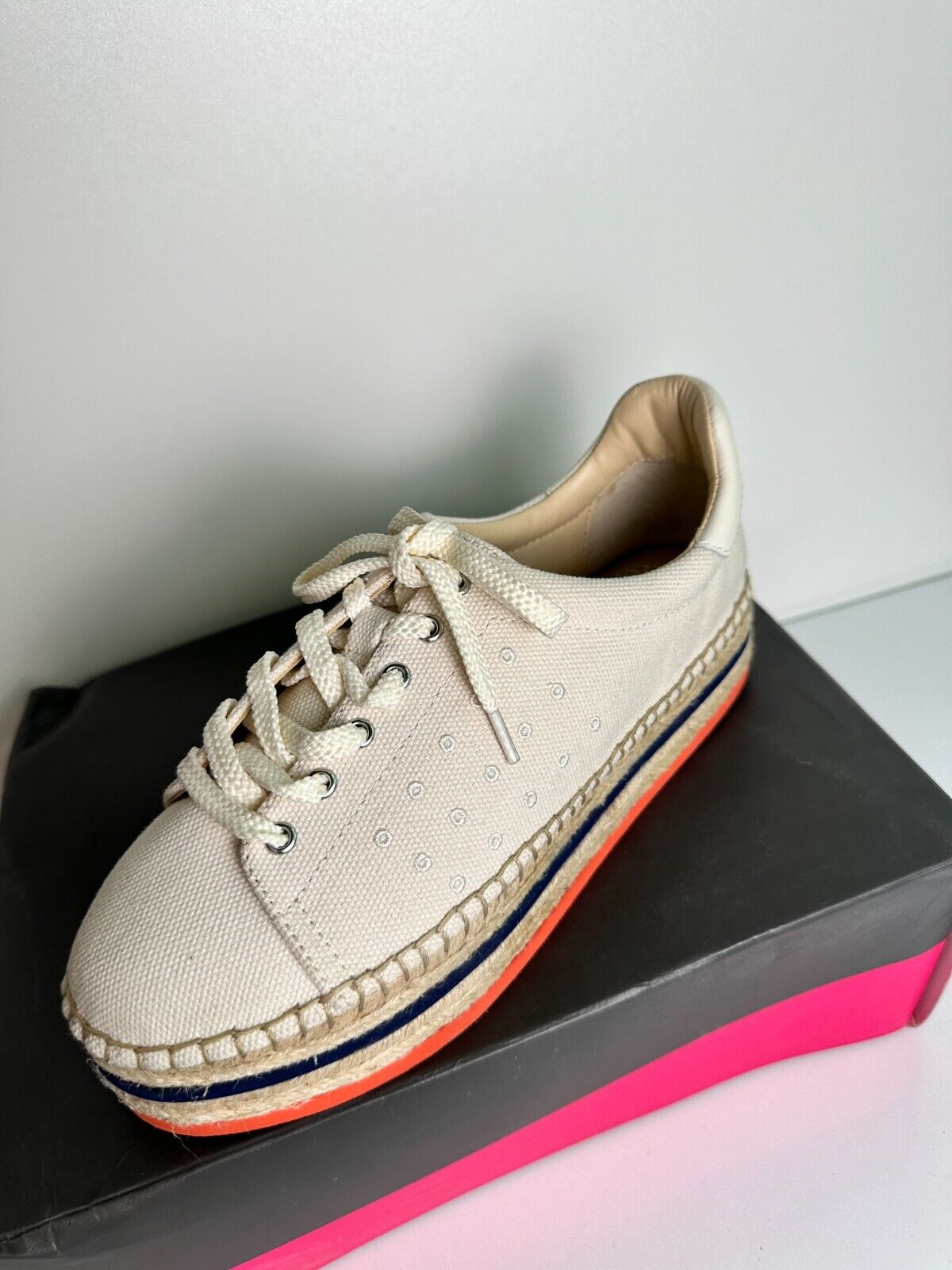 Vince Camuto Women's 7M Jannel Espadrille Platform Lace Up Sneaker Warm White