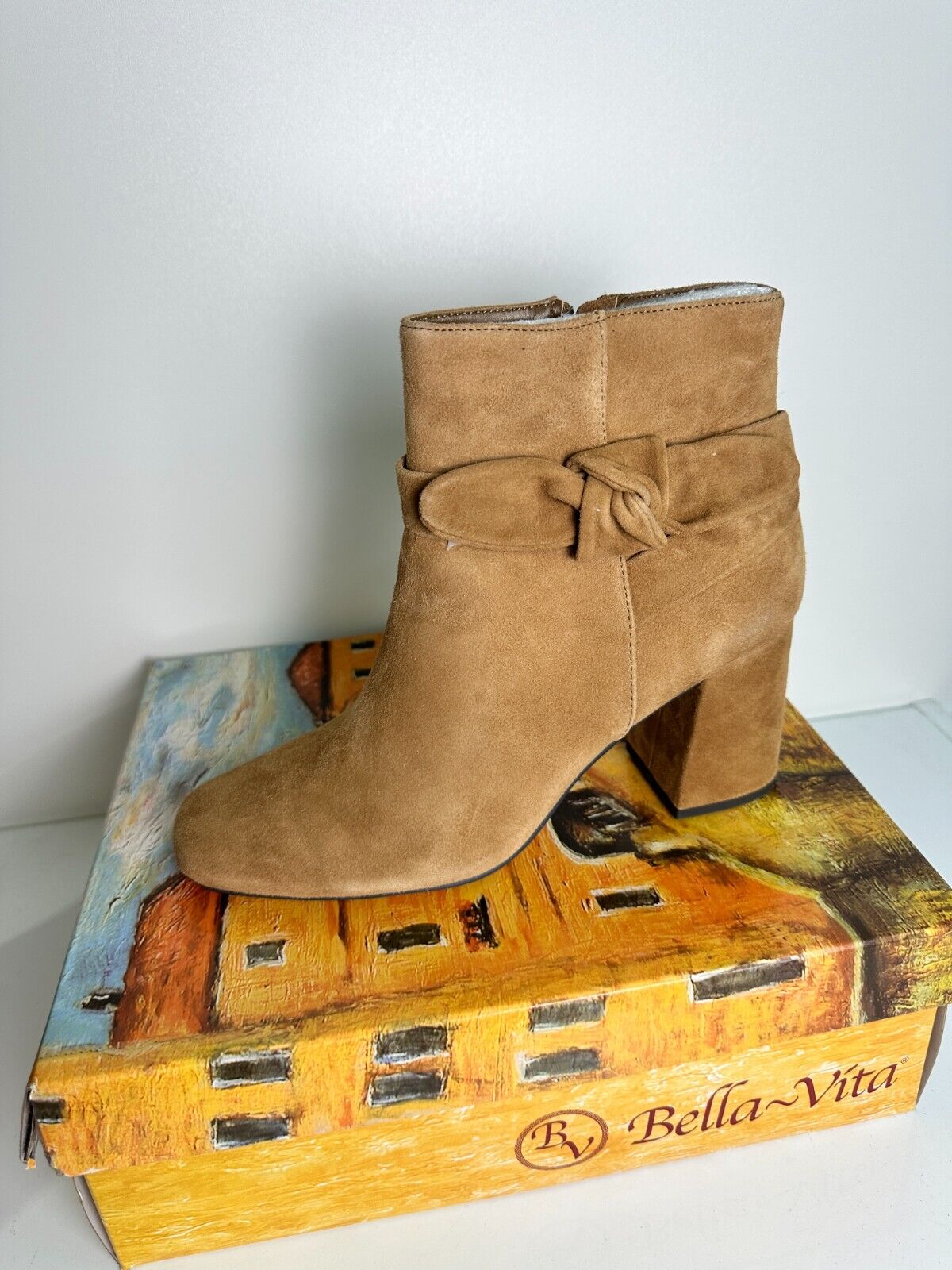 Bella Vita Women's 9 Felicity Ankle Boots Tan Cognac Suede Leather 51-3446