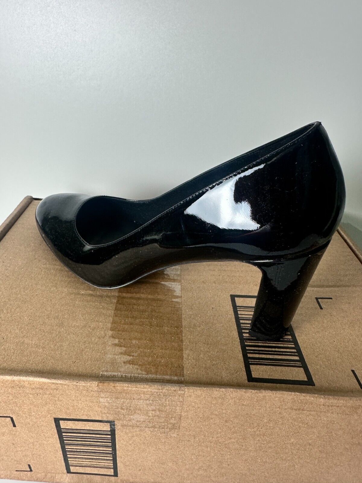 Stuart Weitzman Women's 8 Vida 75mm Patent-Finish Block Heel Pumps Shoes Black