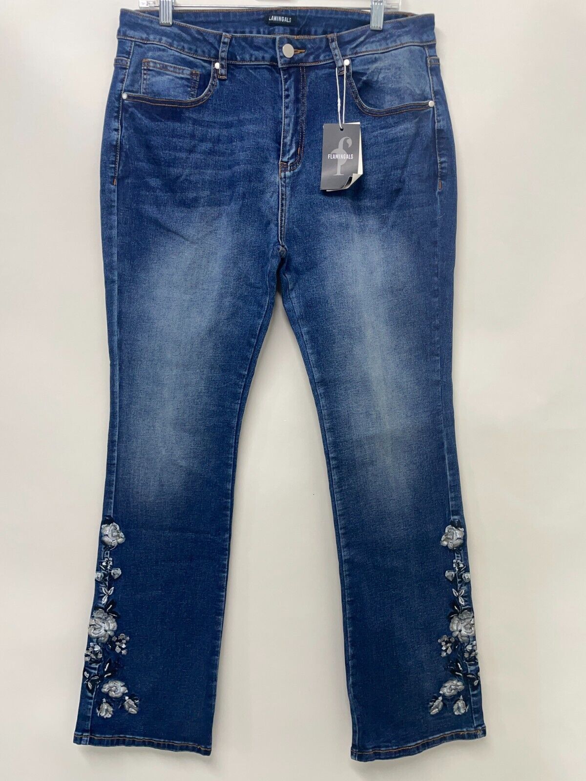 Flamingals Womens 2XL Straight Leg Jeans Blue Embroidered Floral Mid-Waist Denim