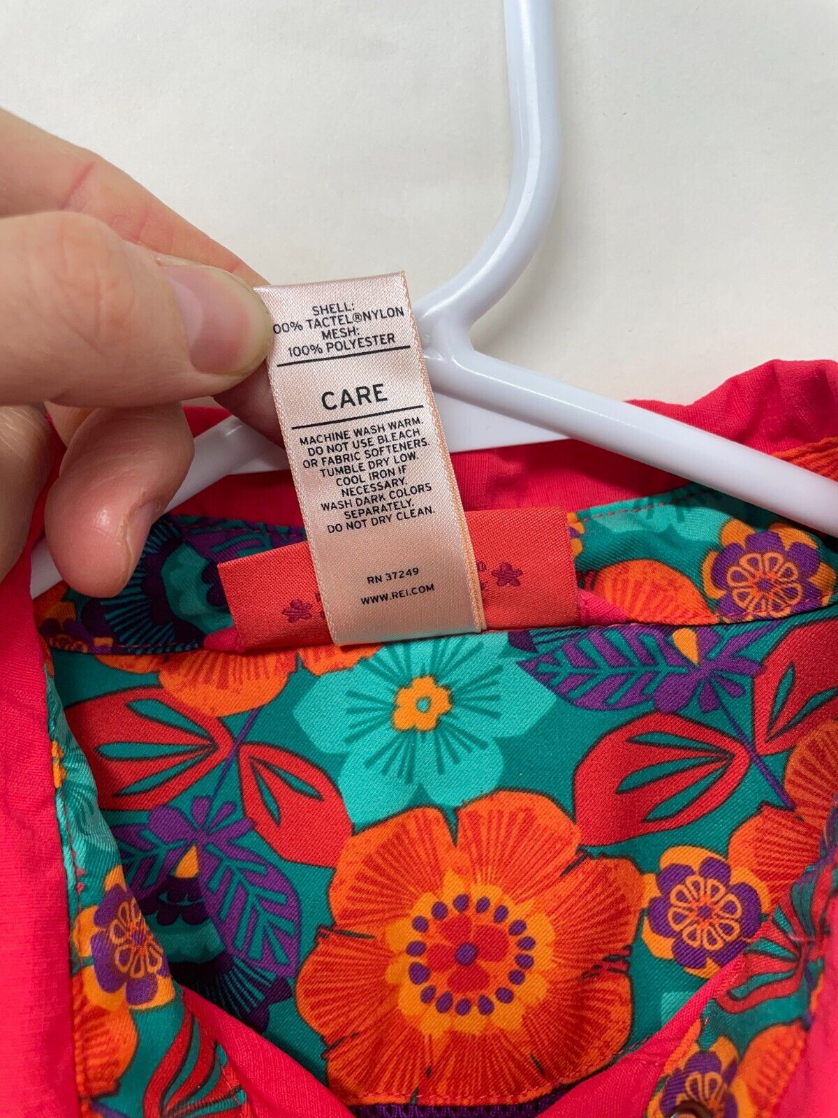 REI Girls M (10-12) Hiking Camping Shirt Red Long Sleeve Snap Button Collared