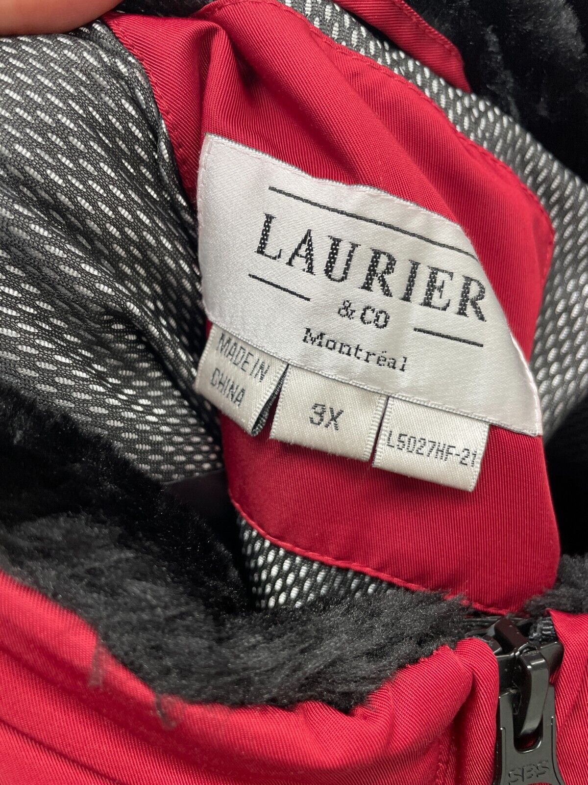 Laurier & Co. Women's Plus 3X Padded Winter Jacket Removable Hood Red Faux Fur