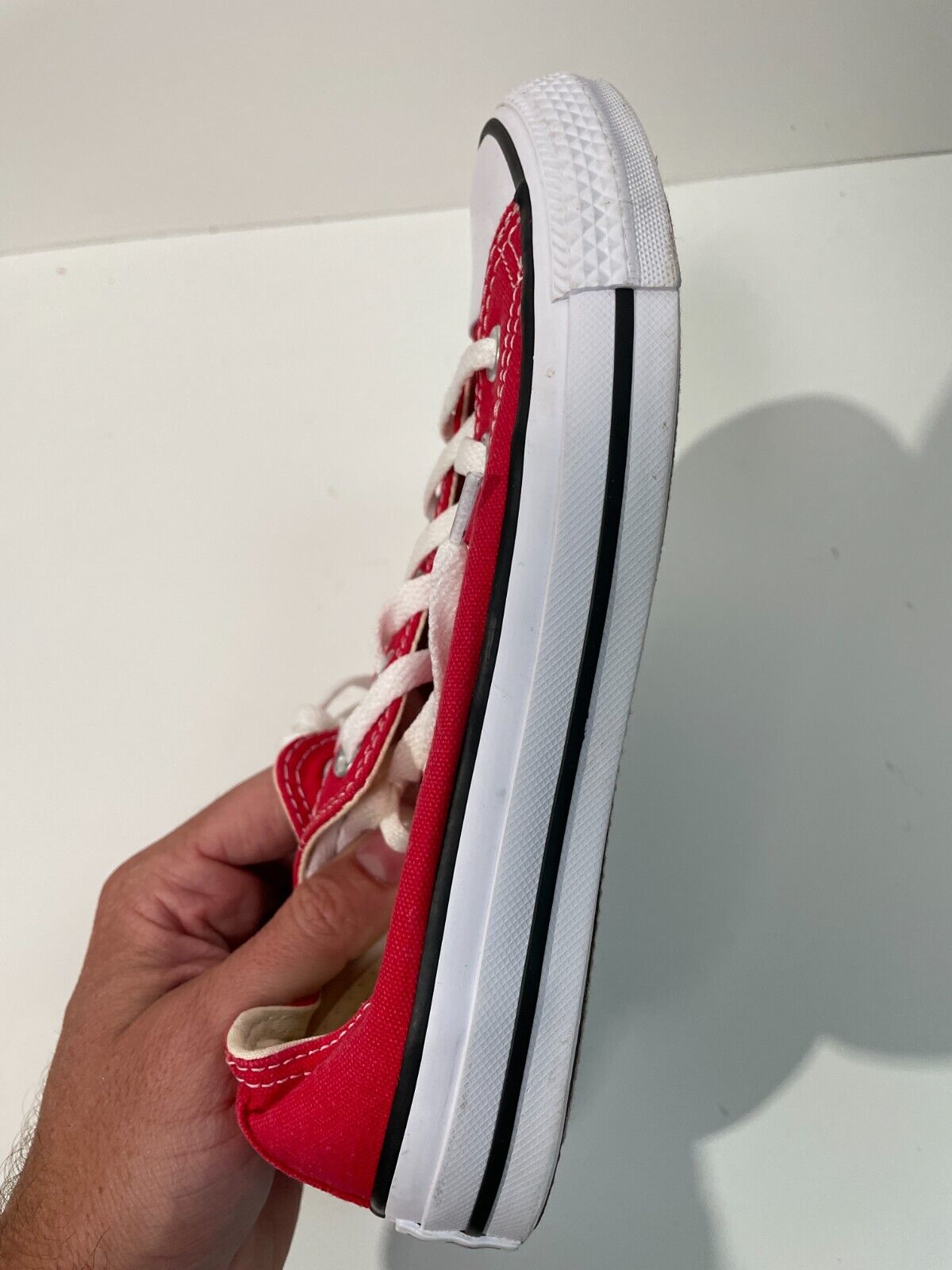 Converse All Star Women's 6 Low Top Lace Up Canvas Sneakers Red Unisex M9696