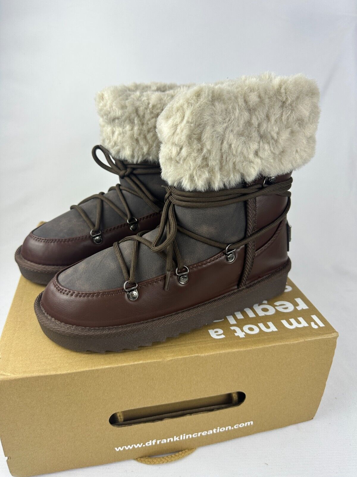 D Franklin Womens 38 Napatec Plush Brown Sherpa Eskimo Nordic TRK Boots MIK18173